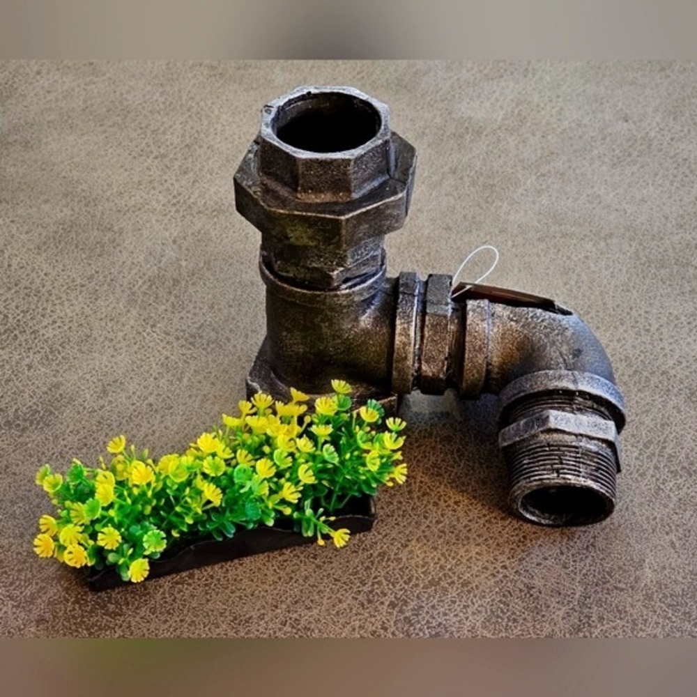 Lot of two fishtank fish tank hideaway aquarium aquatic decor pipe and plants
